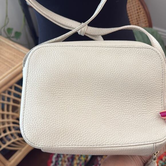 Cuyana Cream Pebbled Leather Tassel Zip Crossbody Camera Bag - Picture 4 of 7